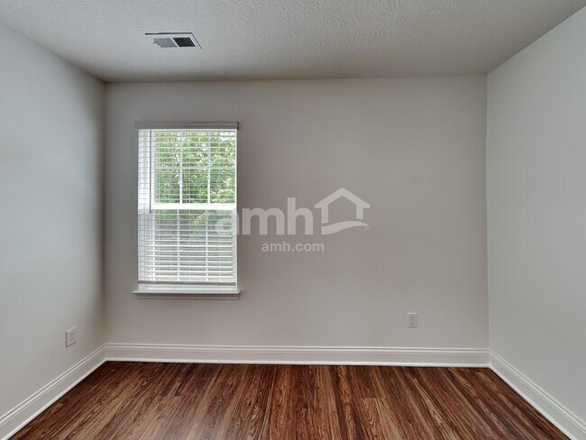 Building Photo - 8276 Northpoint Dr
