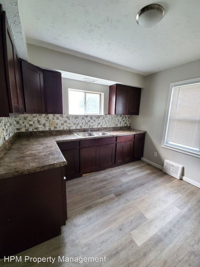 Building Photo - 3 br, 1.5 bath House - 1104 Hardesty Blvd