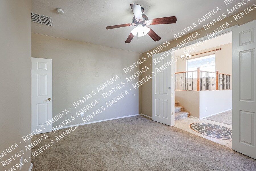 Building Photo - 3117 W Espartero Way