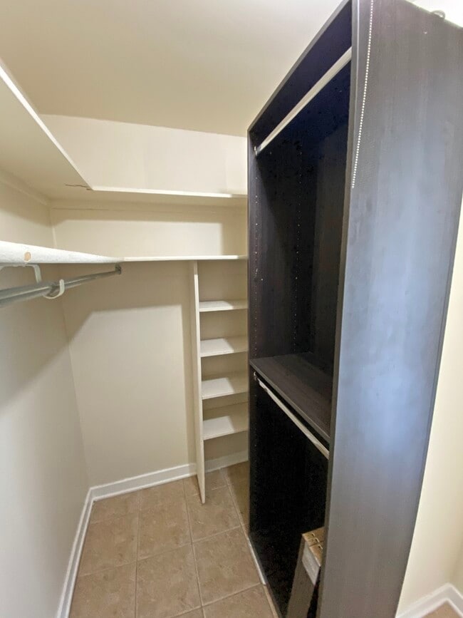 Building Photo - 655 W Irving Park Rd