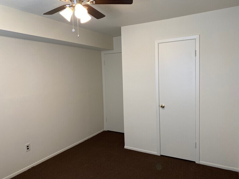 bedroom 2 - 1022 Gum Pl