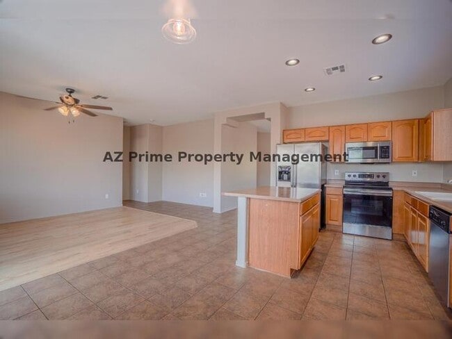Building Photo - 17633 W Wind Song Ave