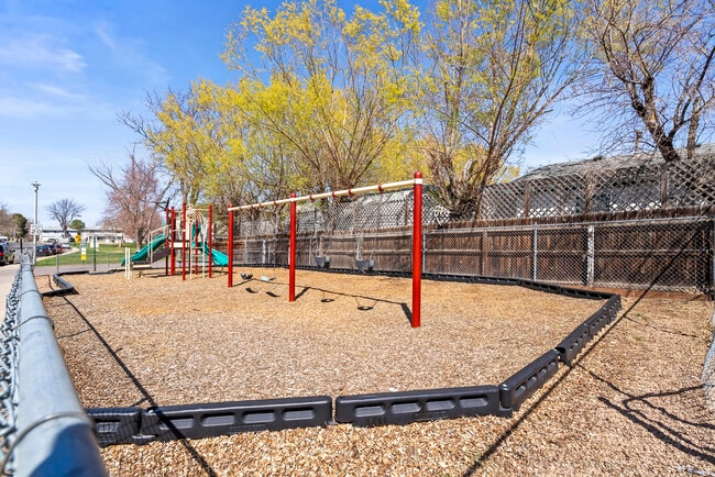 Building Photo - 7309 W Hampden Ave