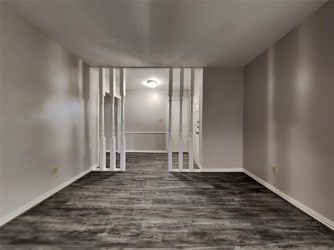 Building Photo - 6639 Maczali Dr