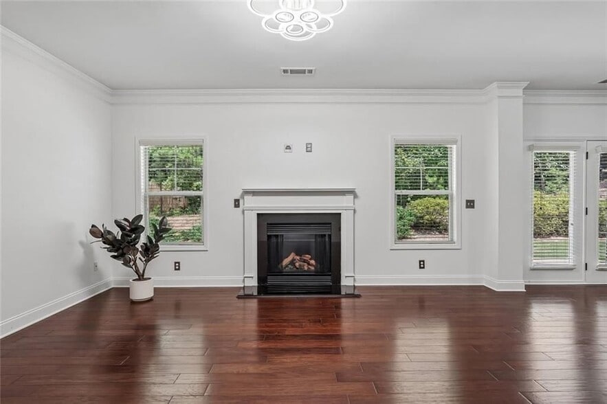 Building Photo - 5811 Kendrix Ridge Dr