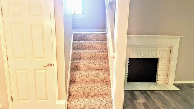 Building Photo - 1862 Beechwood Ave NE