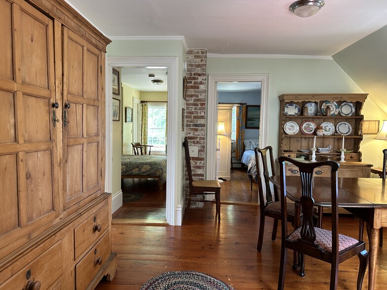 Dining room viewed from the Living Room. Doors to the Yellow and Blue Bedrooms - 4 Bayview Sq