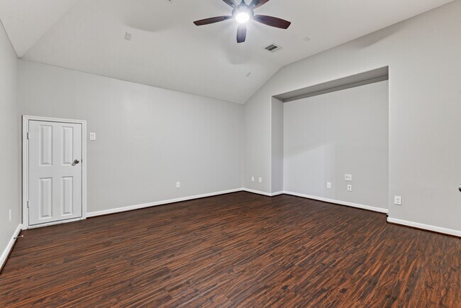 Building Photo - 18111 Williams Elm Dr