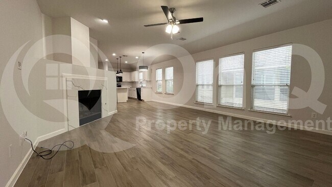 Building Photo - 1509 Lacewing Dr