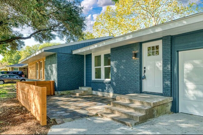 Building Photo - 3808 Piedmont Rd