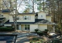 Building Photo - 6800 Glenridge Dr