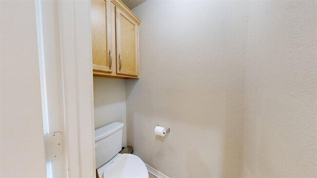 Building Photo - 4307 Spring Hill Drive