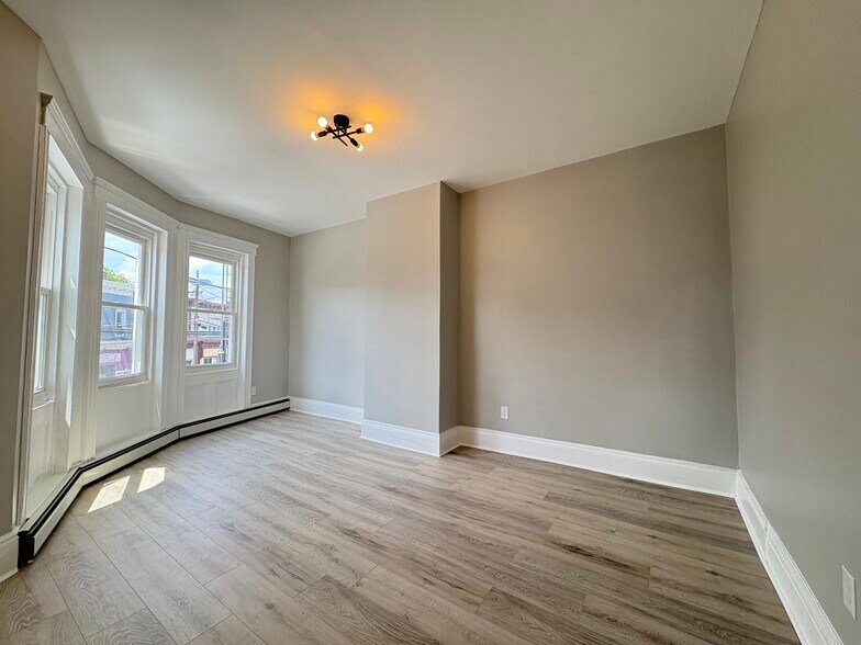 Unit 3 - 224 Old Bergen Rd