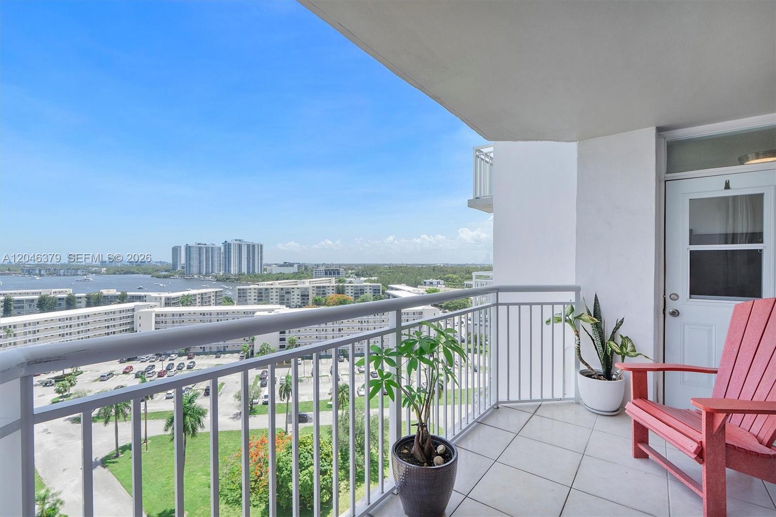 Building Photo - 18031 Biscayne Blvd