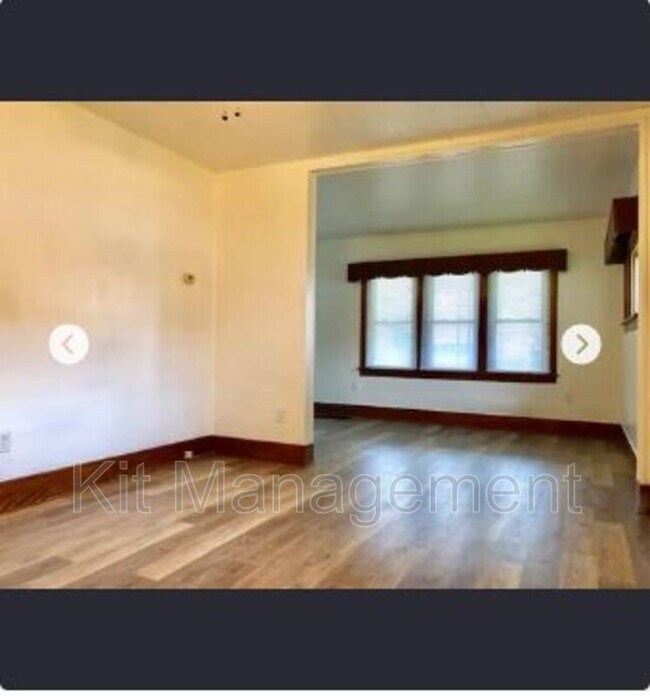 Building Photo - Charming 2-Bed Bungalow with Garage & Yard on Atlantic Ave – Toledo’s Best Value!