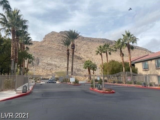 Building Photo - 3500 Cactus Shadow St
