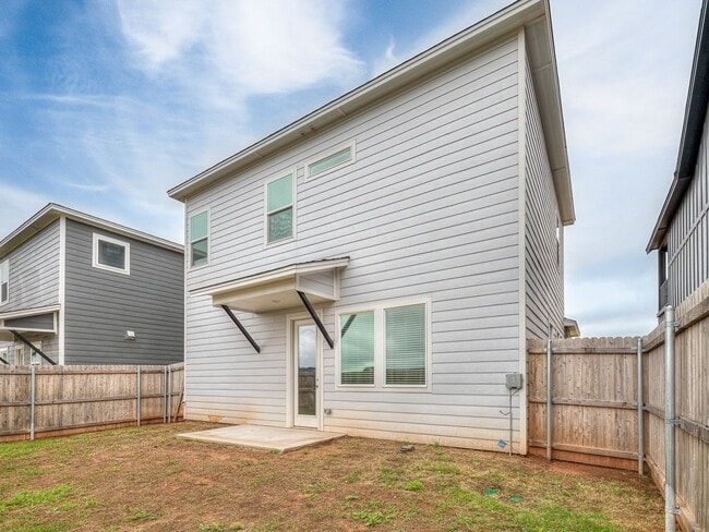 Building Photo - Beautiful home inOklahoma City