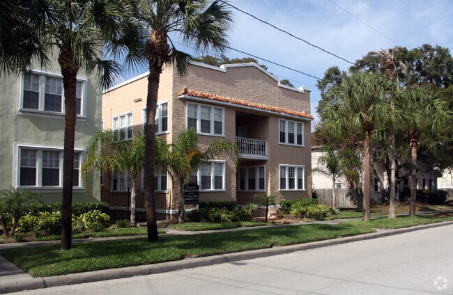 Building Photo - 509 S Albany Ave