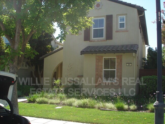 Building Photo - 284 W St Francis Ave