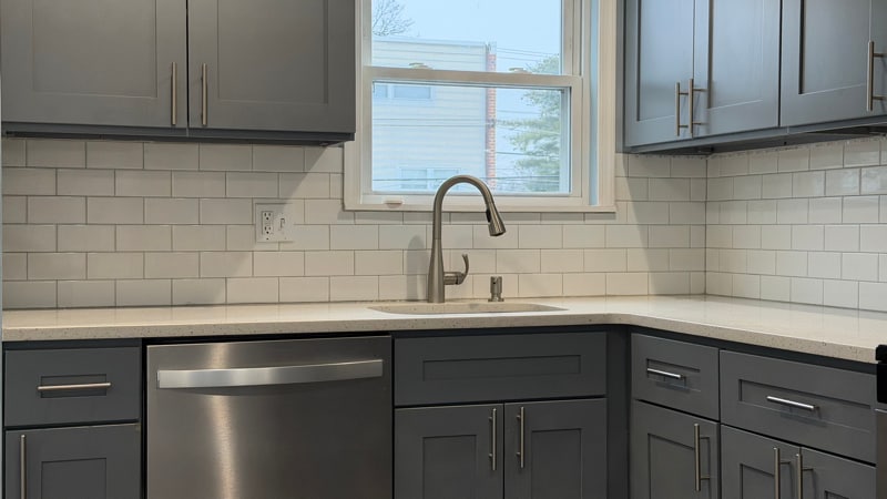 Building Photo - 12611 Biscayne Dr