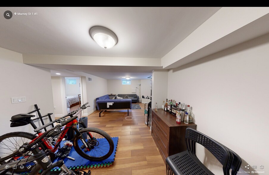 Building Photo - 20 Marney St