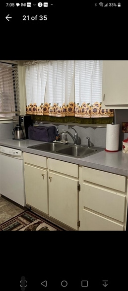 Open kitchen. To make those wonderful meals. - 2816 Windchase Blvd