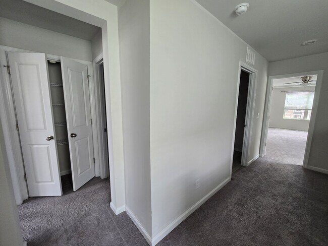 Building Photo - 6318 Arpeggio Pl