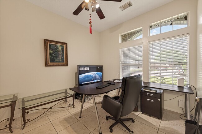 Building Photo - 8203 Paddington Pl Dr