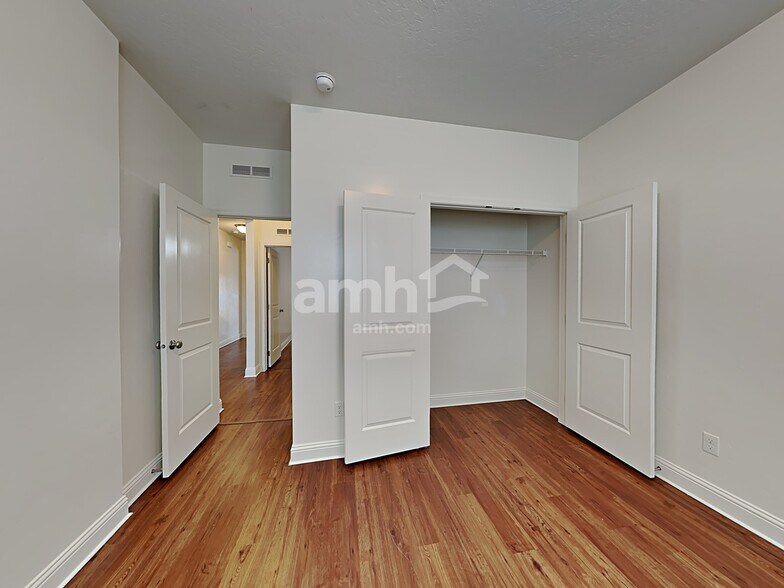 Building Photo - 55 S Fremont St