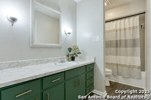 Building Photo - 8715 Starcrest Dr