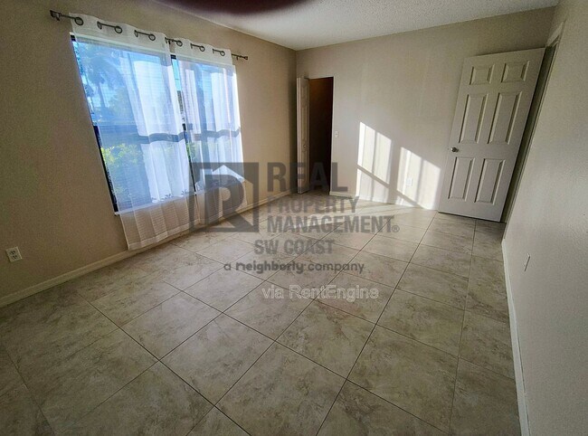 Building Photo - 12471 McGregor Blvd