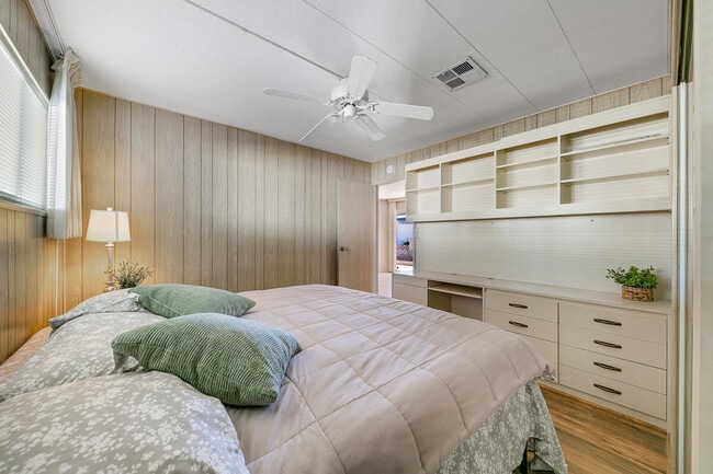 Building Photo - 39345 Moronga Canyon Dr