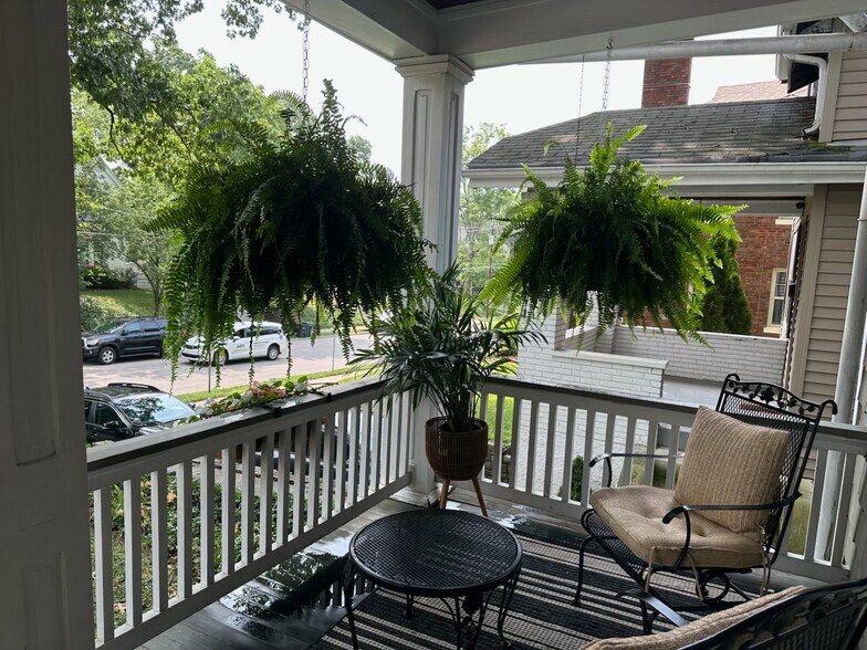 FRONT PORCH - 1179 Herschel Ave