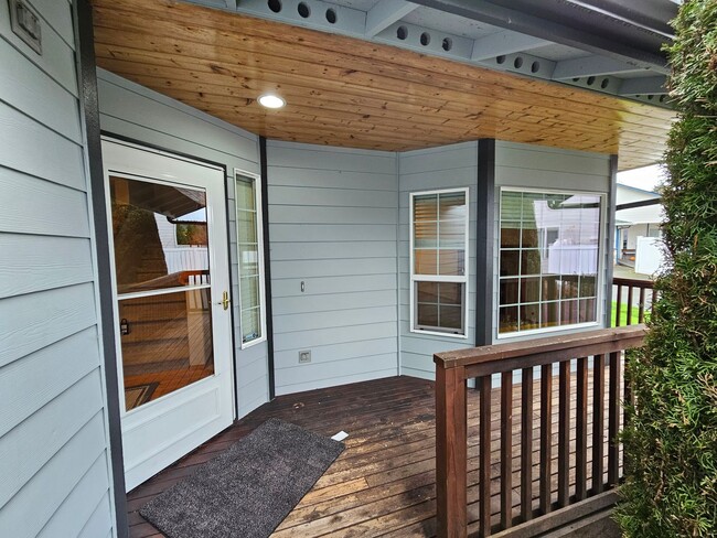 Building Photo - Beautifully Maintained 4-Bed, 2.5-Bath Monroe Home