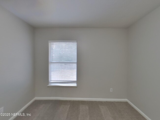 Building Photo - 2268 Eisner Dr