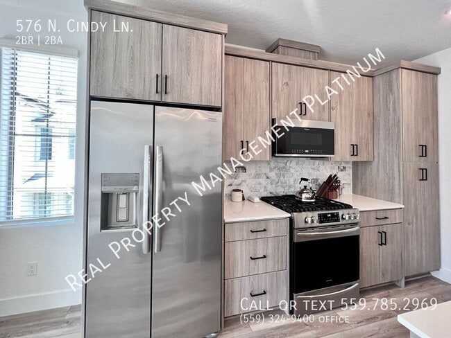 Building Photo - 576 N Cindy Ln