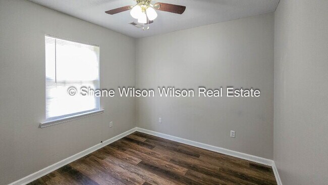 Building Photo - 37 Allison Dr