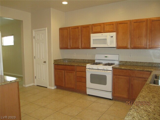 Building Photo - 6729 Curlews Ct