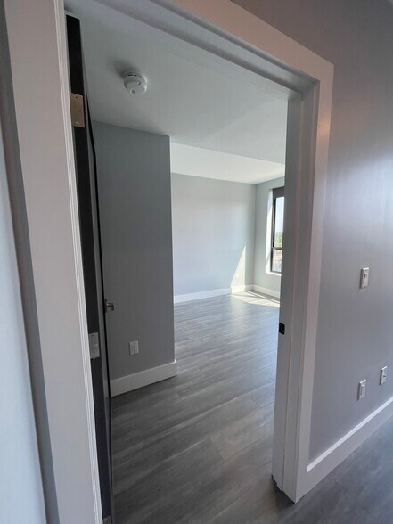 Building Photo - 367 Western Ave