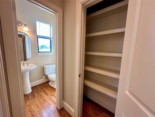 Building Photo - 1205 Birdsall St