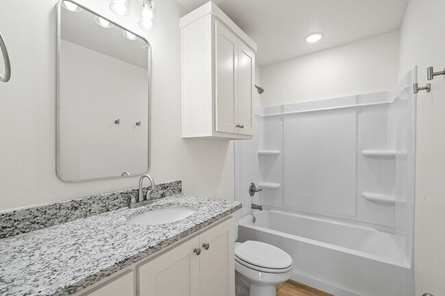 Building Photo - 109 North F M 789