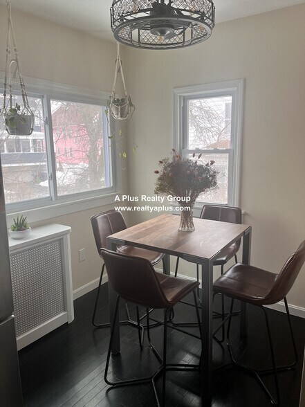 Building Photo - 840 South St