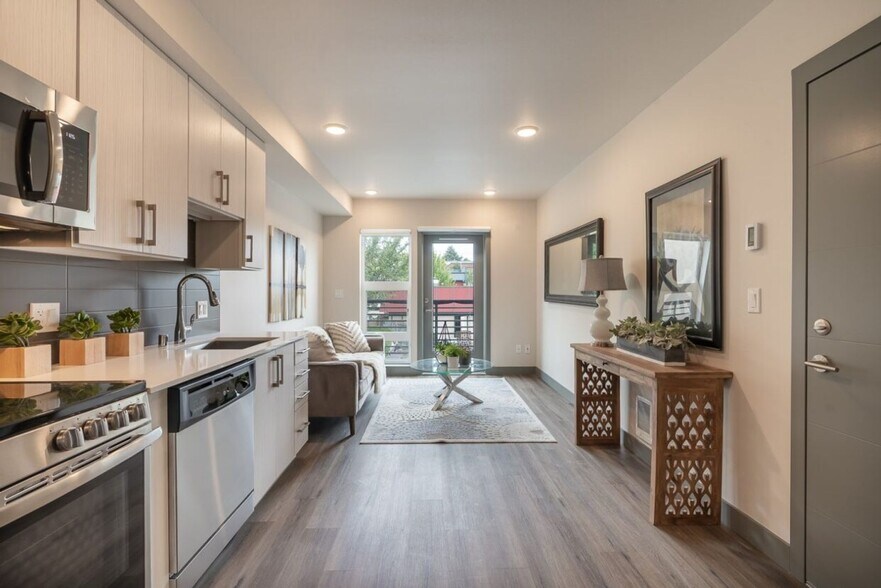 Interior Photo - The Grove Ballard