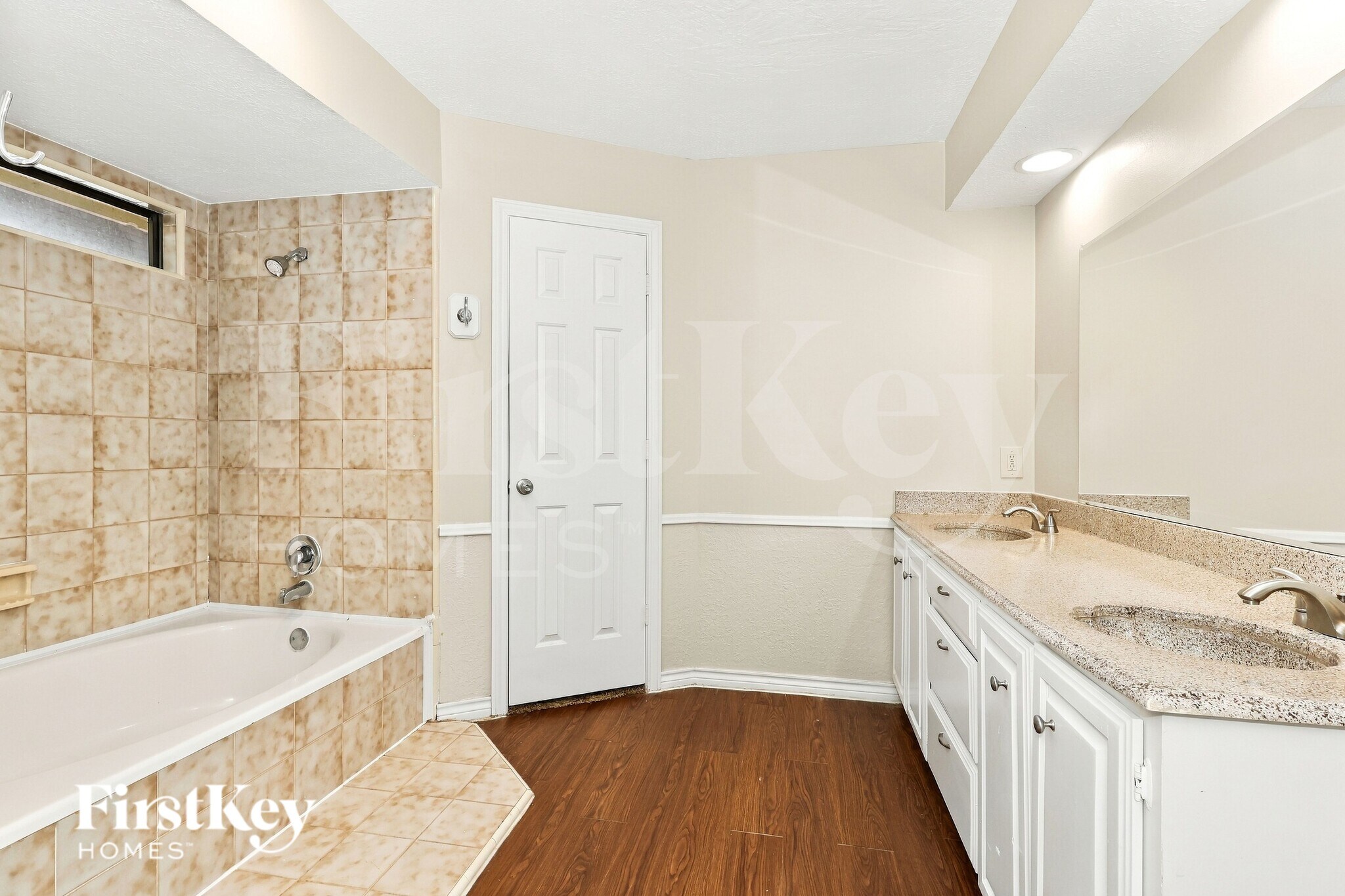 Building Photo - 12710 Ivyforest Dr