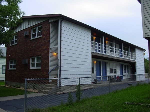 Building Photo - 1519 11th St S
