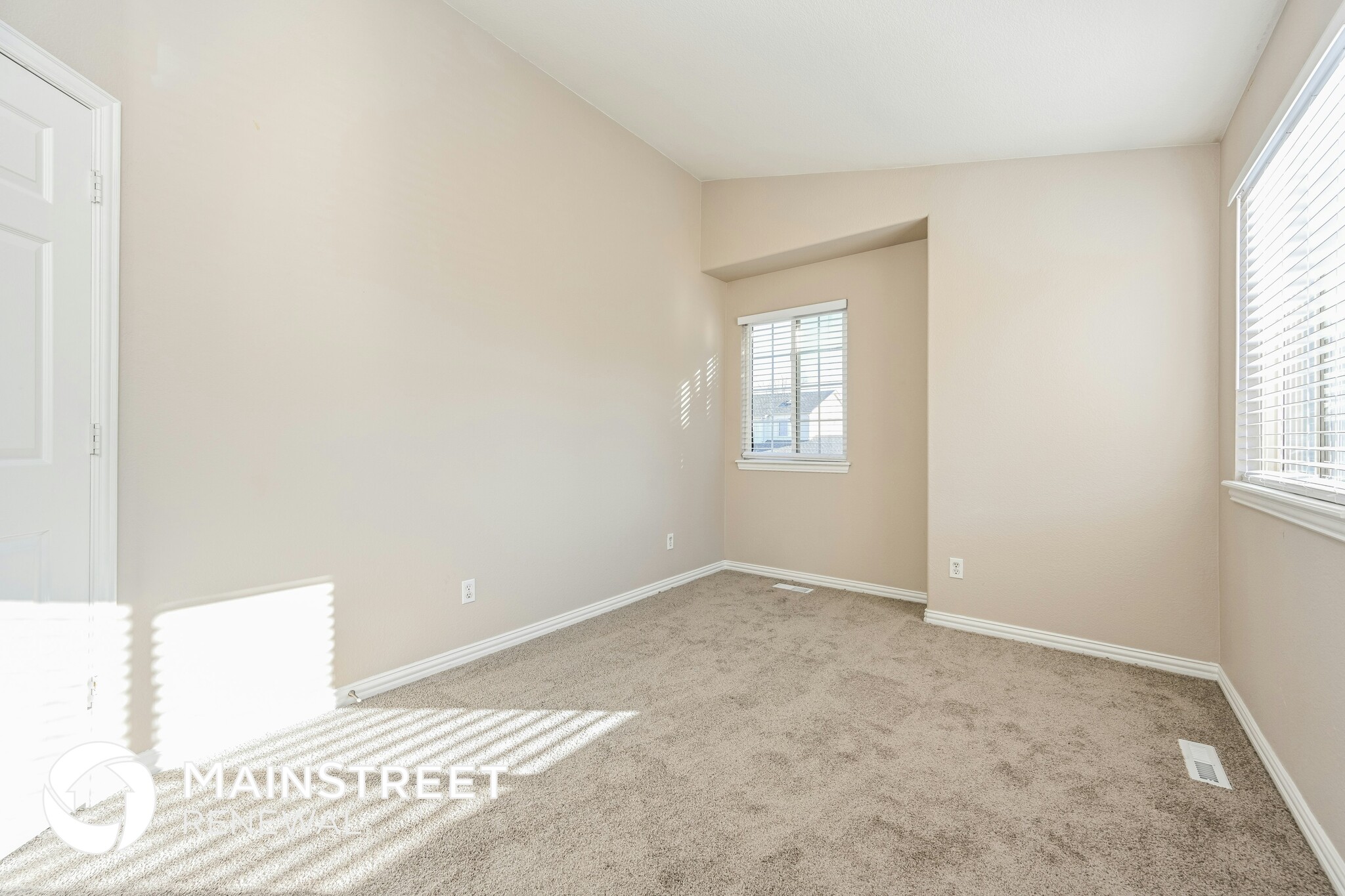 Building Photo - 2911 S Tower Way