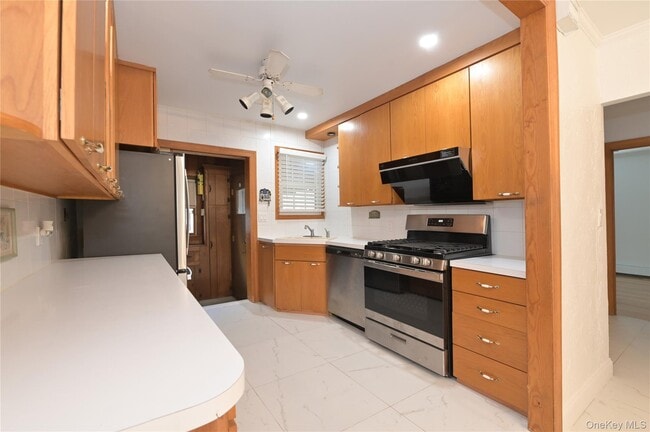 Building Photo - 249-48 Rushmore Terrace