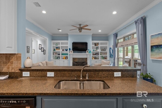 Building Photo - 25911 Tealwood Dr
