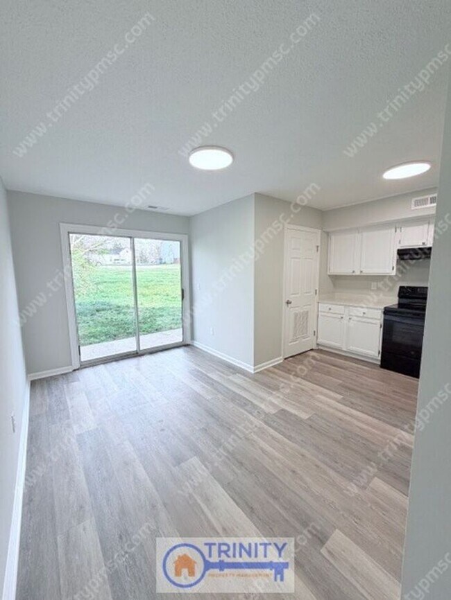 Building Photo - Move In Special!! Now Available – Updated 2BR Apartment in Easley!