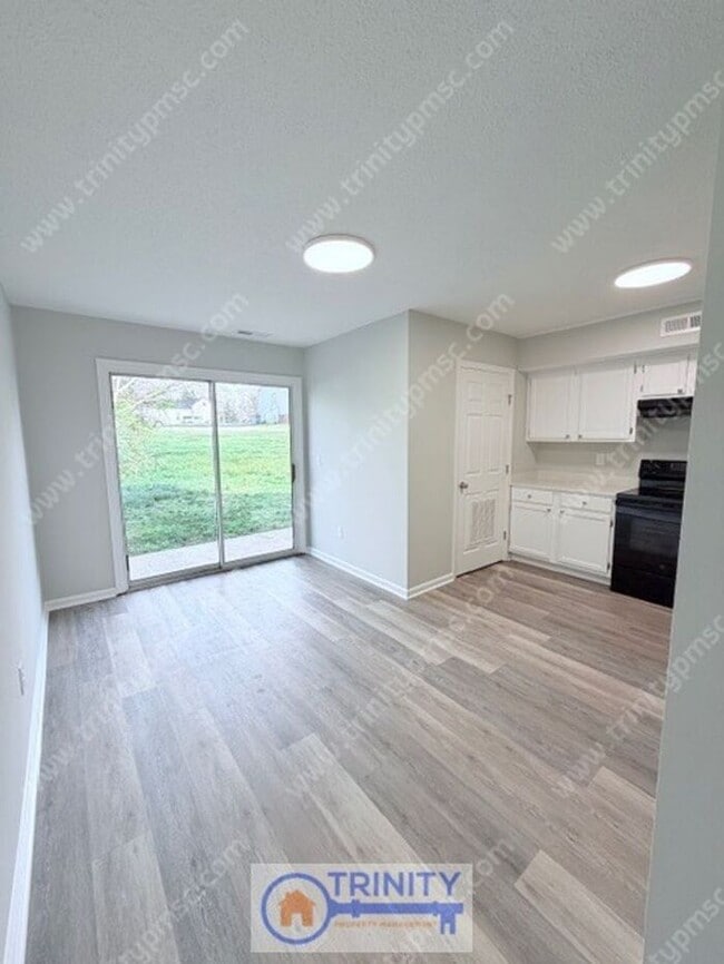 Building Photo - Now Available – Updated 2BR Apartment in Easley!